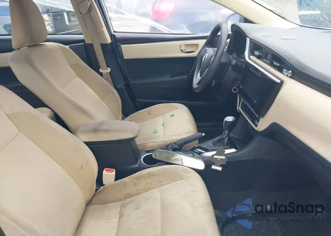 2018 Toyota Corolla Le z USA, uszkodzony, nr VIN 2T1BURHE1JC015440